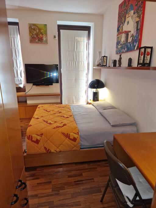 Osti 3 Beautifully Furnished Apartment Милано Екстериор снимка