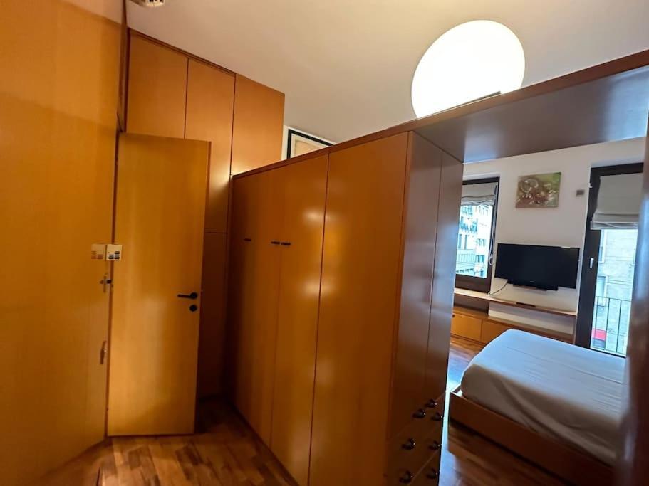 Osti 3 Beautifully Furnished Apartment Милано Екстериор снимка